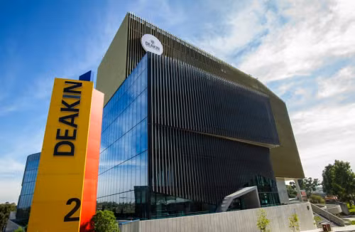 Đại học Deakin có thế mạnh đào tạo về khoa học dữ liệu. Đại học Deakin có thế mạnh đào tạo về khoa học dữ liệu.