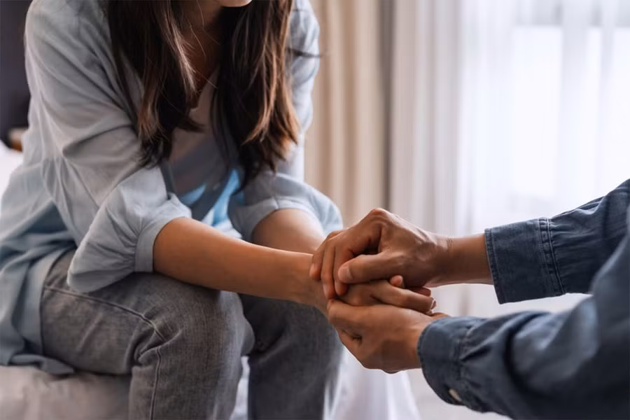 Không nên để cảm giác chán nản, thờ ơ len lỏi vào mối quan hệ. (Ảnh: ITN). Không nên để cảm giác chán nản, thờ ơ len lỏi vào mối quan hệ. (Ảnh: ITN).