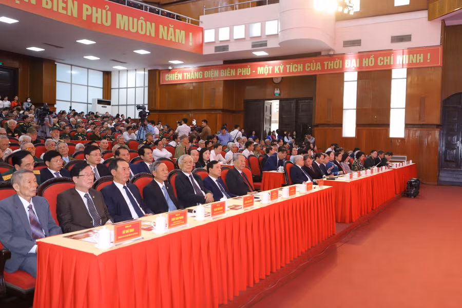 Toàn cảnh hội nghị. (Ản: NT)