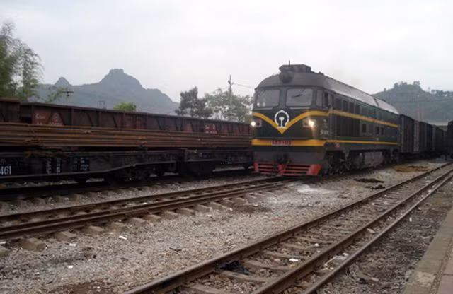 ga tau Dong Dang .jpg