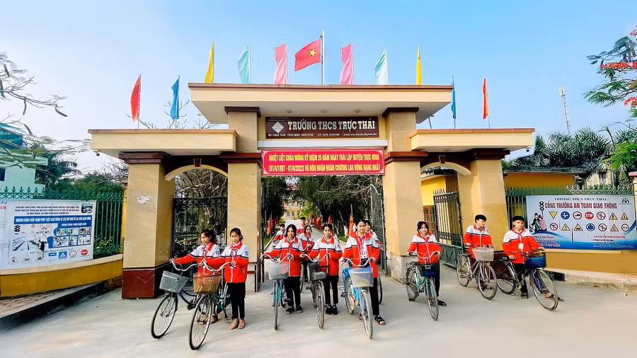 Mô hình cổng trường an toàn đã và đang được thực hiện thành công tại Trường THCS Trực Thái (Trực Ninh, Nam Định). 