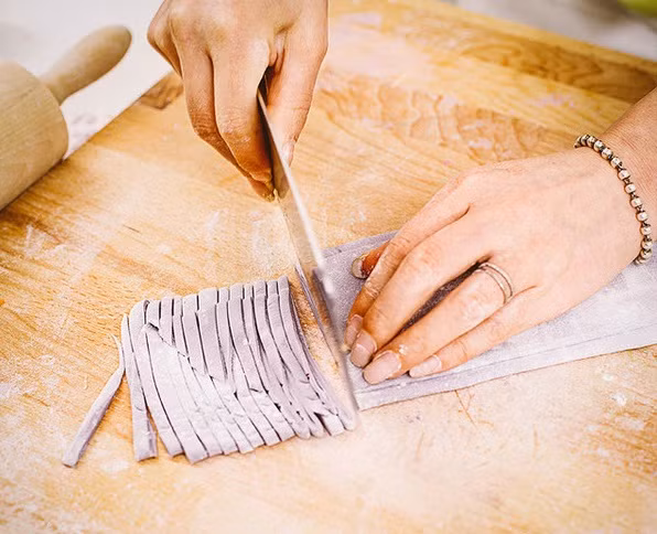 Bí quyết làm mì sợi nhiều màu từ rau củ cực đơn giản ngay tại nhà