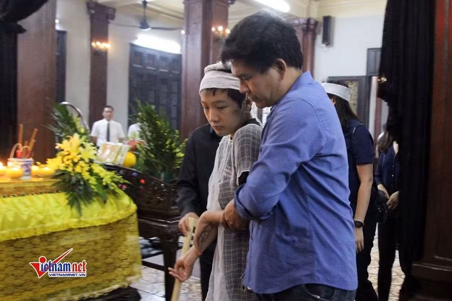 Chồng người phụ nữ mất ở hầm Kim Liên: 