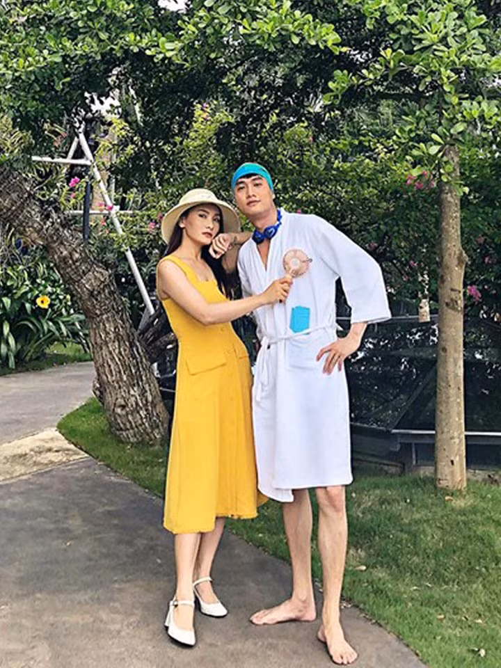 Quá lâu rồi Tăng Thanh Hà mới diện trang phục nổi bật thế này ảnh 6 quanh nam toan den voi trang, ha tang vua dien cay vang tuoi da thanh gai hai muoi - 7