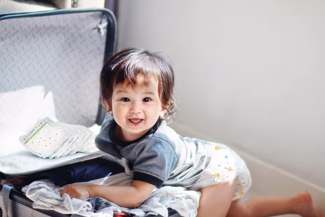 Hãy để bé trải nghiệm mọi thứ cùng ba mẹ
