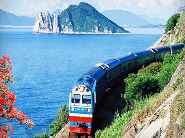 Có cần thiết chi 1,35 triệu tỷ đồng để làm đường sắt tốc độ cao Bắc – Nam? - Ảnh 1.