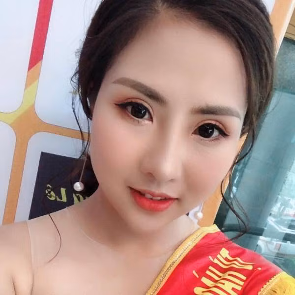 Cô vợ trong vụ đánh ghen 1 đấu 4 hot nhất MXH hôm qua tiết lộ sự thật phía sau - Ảnh 2.