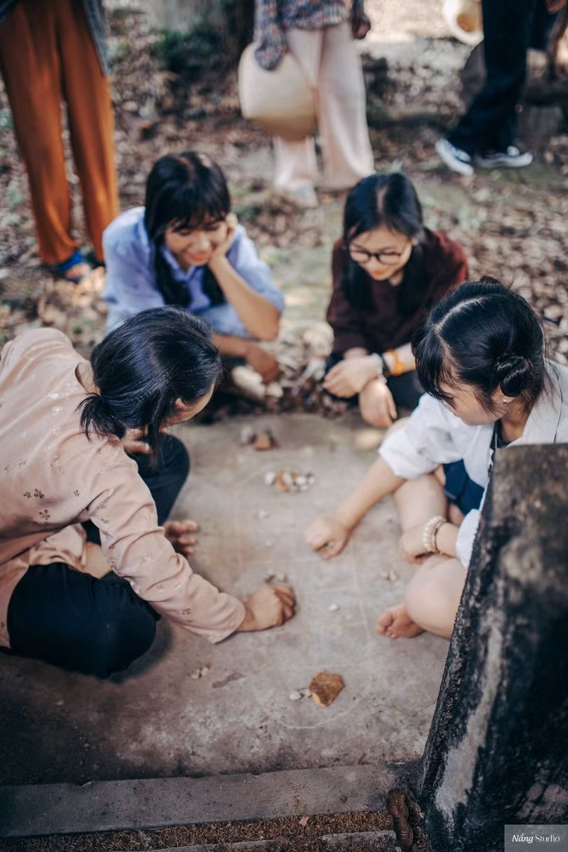 Ảnh kỷ yếu đậm chất quê hương của học sinh Bắc Giang ảnh 3
