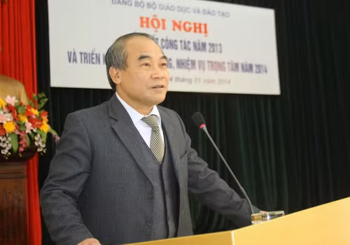 Thứ trưởng Nguyễn Vinh Hiển phát biểu giao nhiệm vụ Thứ trưởng Nguyễn Vinh Hiển phát biểu giao nhiệm vụ