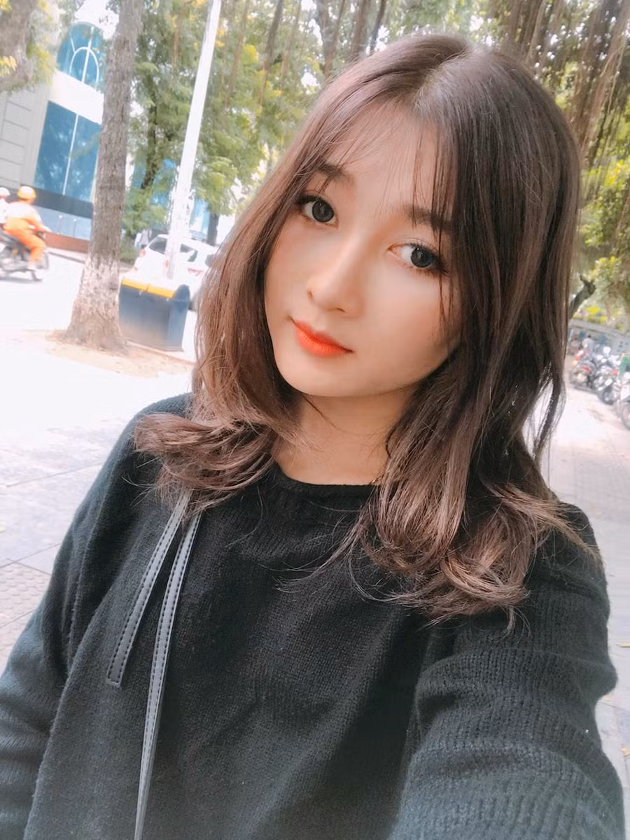 Nữ sinh FPT khiến nhiều chàng trai “nhìn là yêu“ ảnh 1 Nữ sinh FPT khiến nhiều chàng trai “nhìn là yêu“ ảnh 1