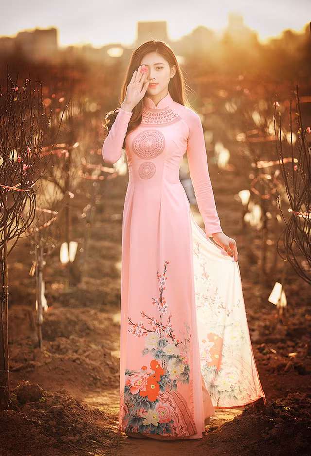  Dù chưa nổi tiếng với nghiệp diễn nhưng Huyền Trang được hàng trăm ngàn bạn trẻ quan tâm, theo dõi trên mạng xã hội bởi cô có khuôn mặt đẹp, ăn hình. 