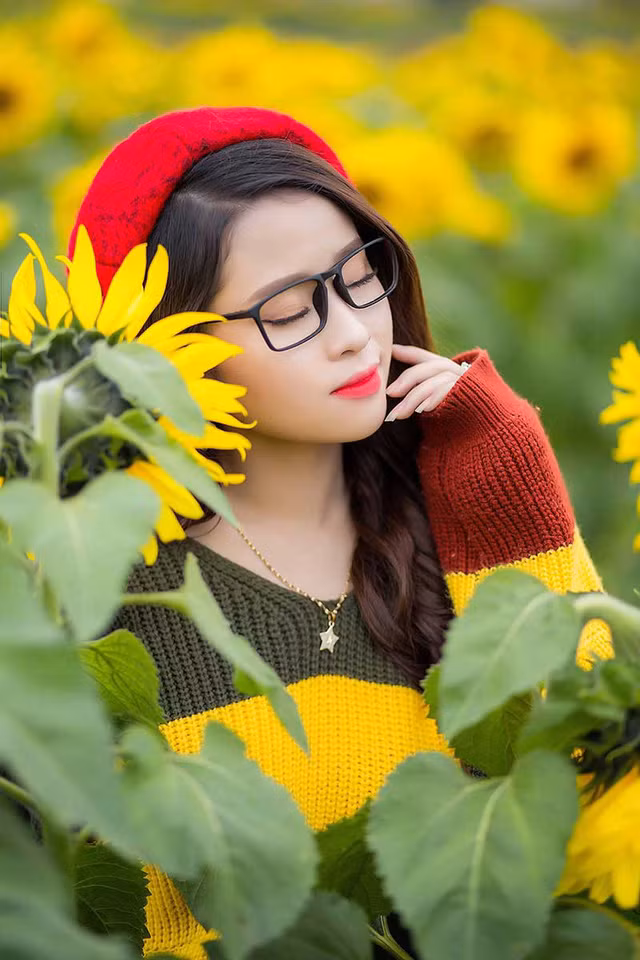  Đinh Thị Nguyệt Hằng là cô gái sinh ra và lớn lên ở mảnh đất Nghệ An. 
