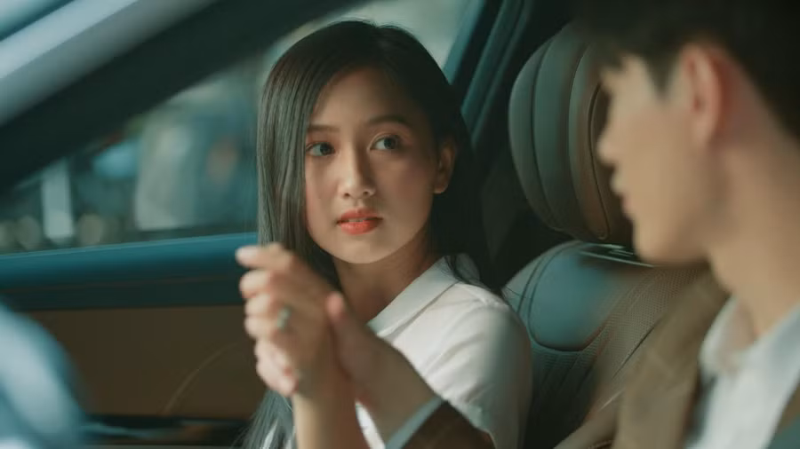 Khi chúng ta tan vỡ, một là chúng ta yêu sai người, hai là chúng ta yêu sai cách. Hãy học lại cách yêu.