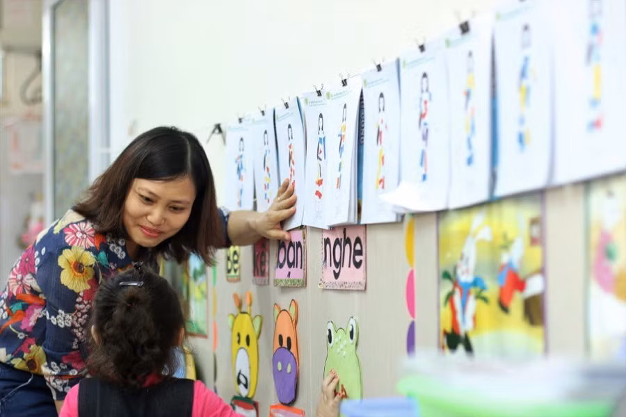 Nhà giáo có ảnh hưởng lớn đến nhân cách học sinh. Ảnh minh họa Nhà giáo có ảnh hưởng lớn đến nhân cách học sinh. Ảnh minh họa