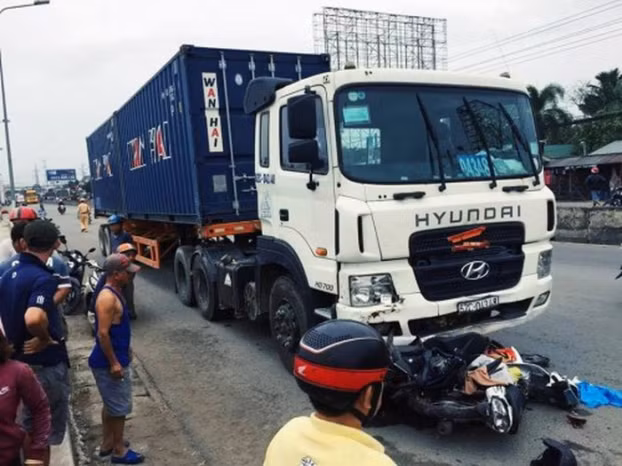  Chủ chiếc xe container gây tai nạn là Công ty Thạnh Đức. 