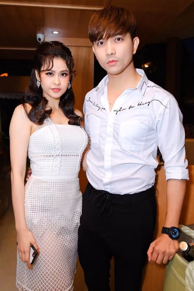 ly hon van song chung nha, truong quynh anh con tiet lo chong cu hay noi doi khi di nhau - 6