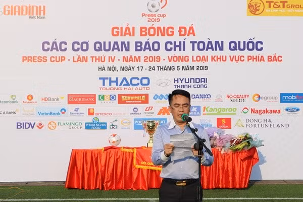 ong Giang phat bieu