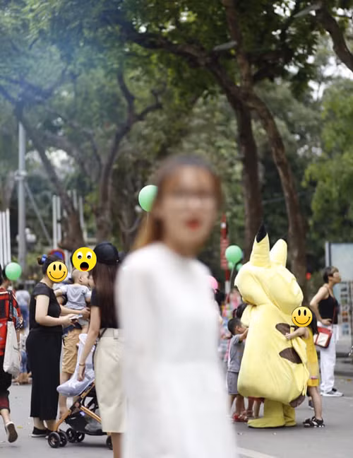 Mẫu ảnh chỉ còn biết kêu trời trong hoàn cảnh này.