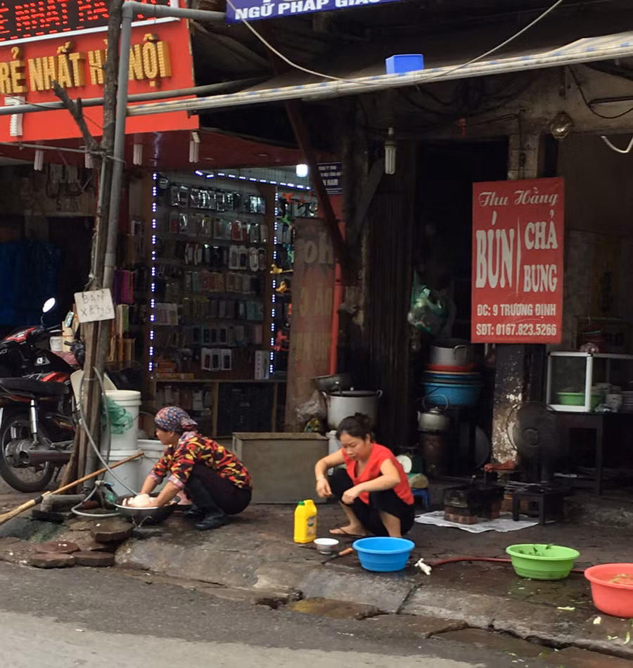 Biến vỉa hè thành không gian gia đình Biến vỉa hè thành không gian gia đình