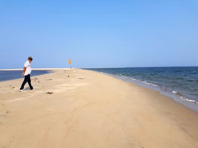 Đảo nổi kỳ lạ giữa biển Hội An đang tiếp tục “nở” ra