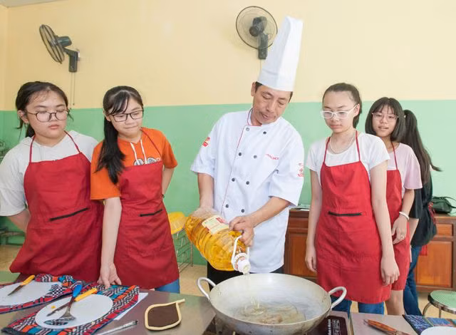 Tại sao học sinh không chọn đại học?