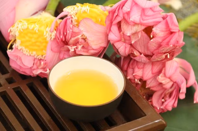 Thiên cổ đệ nhất trà sen của cụ bà U100 Hà Nội, giá 7 triệu đồng/kg-12