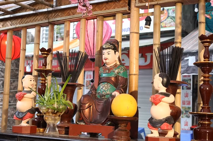 Nhiều du khách cực kỳ thích thú với cách giới thiệu văn hóa truyền thống Việt Nam được trưng bày tại đây.