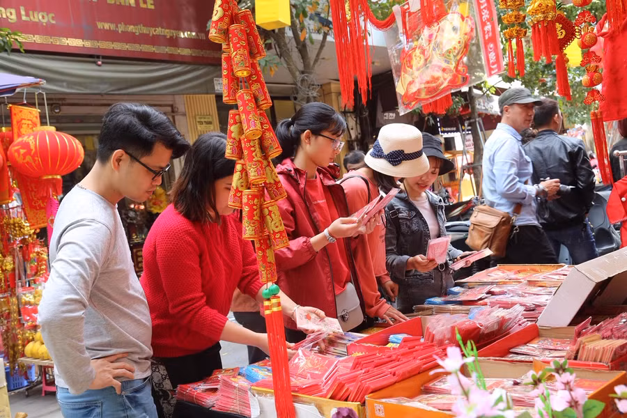 Hương vị Tết xưa ở chợ hoa nổi tiếng Hà Thành ảnh 3