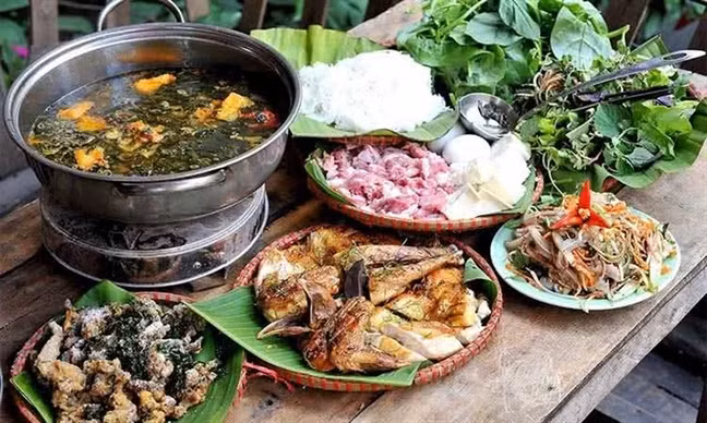 Dan ong kiem ra tien, dung khinh vo o nha noi tro