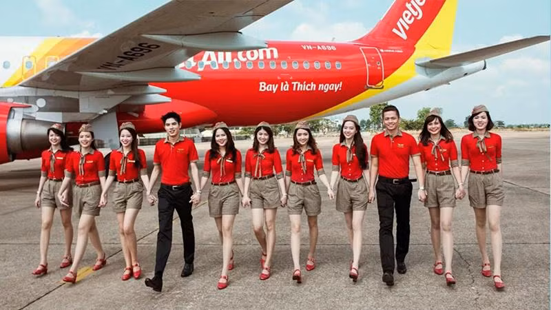 Cần những tố chất gì để có thể trở thành một tiếp viên hàng không?