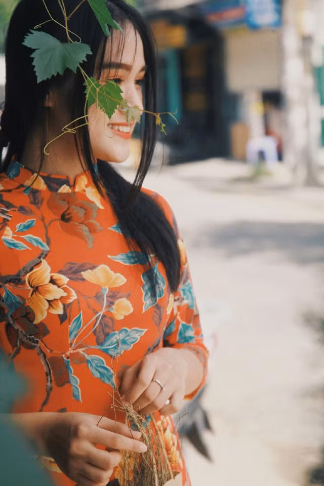 Nữ sinh Quốc học Vinh “gây thương nhớ” với áo dài đậm chất hoài niệm ảnh 6