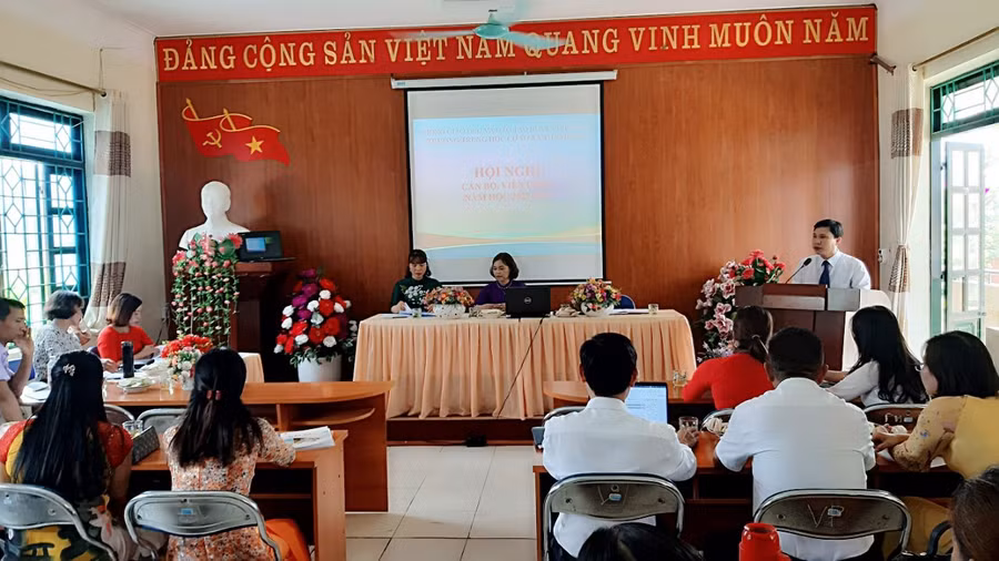 Hội nghị công chức viên chức.
