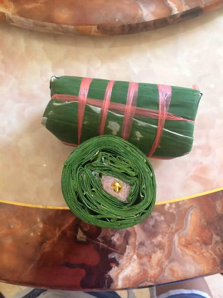 Sáng ra đi chợ mua được nem ngon quá này cả nhà! Sáng ra đi chợ mua được nem ngon quá này cả nhà!