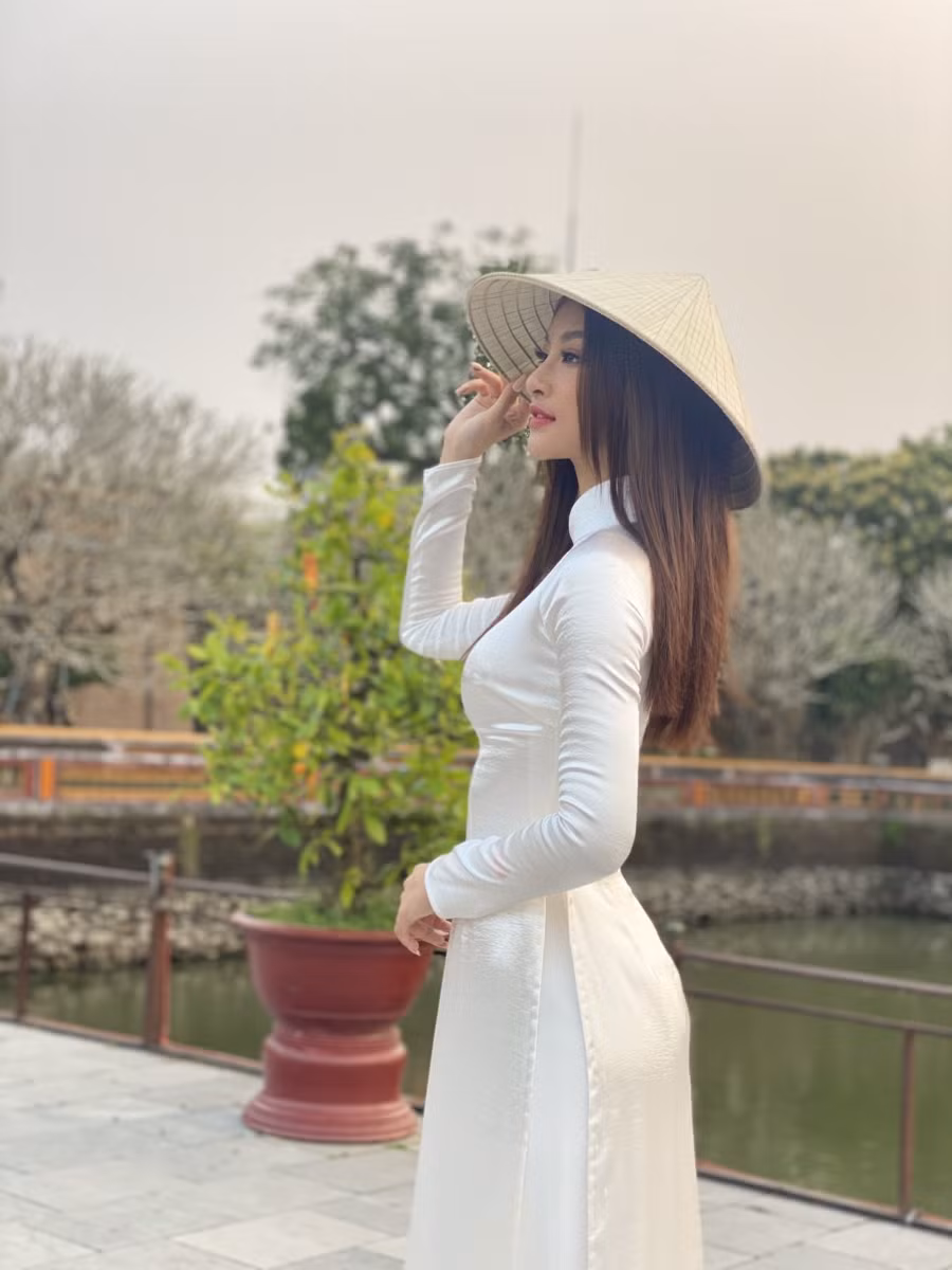 Lona Kiều Loan đẹp rạng ngời trong những thước phim quảng bá du lịch miền Trung ảnh 1
