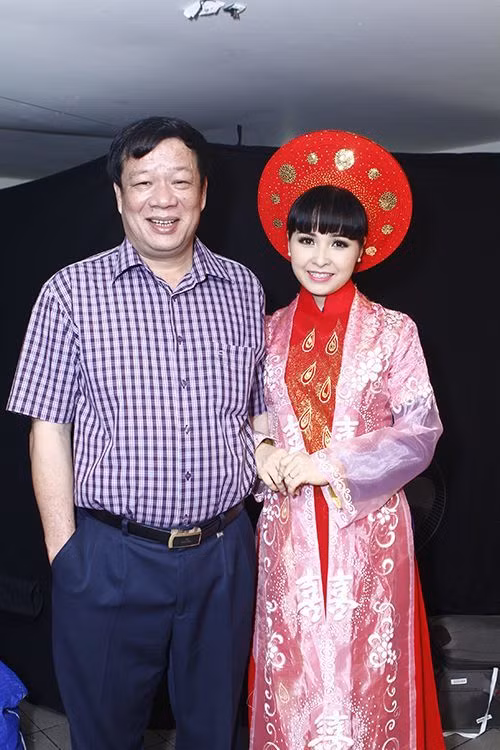 Cơ ngơi trăm tỷ của ca sĩ Trang Nhung và chồng đại gia
