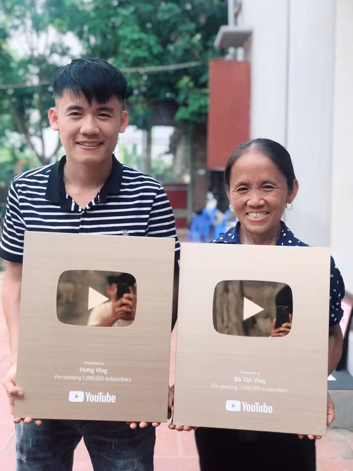 Youtube vừa bật chức năng kiếm tiền, bà Tân Vlog hé lộ số thu nhập khiến ai nghe xong cũng giật mình-2