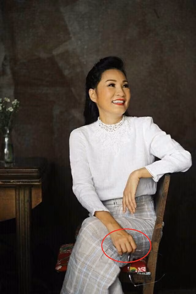 Lại thêm một cặp đôi showbiz Việt ly hôn sau hơn 20 năm làm vợ chồng? ảnh 3 Lại thêm một cặp đôi showbiz Việt ly hôn sau hơn 20 năm làm vợ chồng?-3