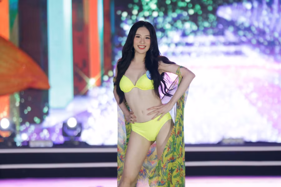 Nguyễn Khánh My giành giải thưởng "Người đẹp biển". Nguyễn Khánh My giành giải thưởng "Người đẹp biển".