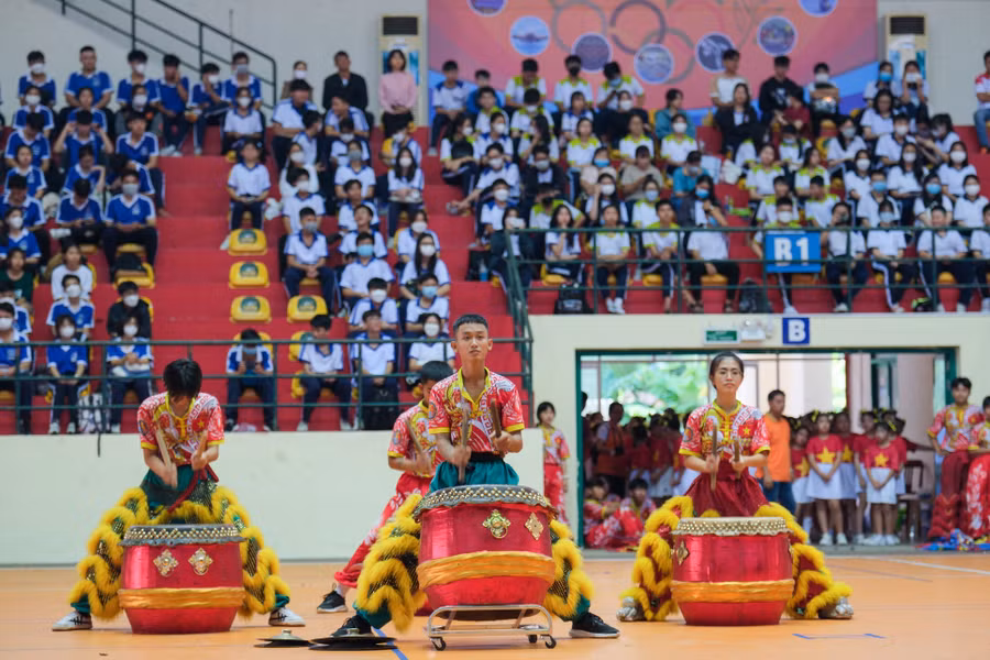 Một số tiết mục biểu diễn văn nghệ tại lễ khai mạc.
