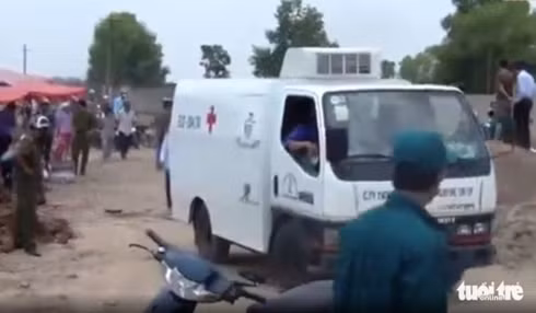 to cao trom xe, bi to lai giet nguoi chon xac phi tang hinh 1