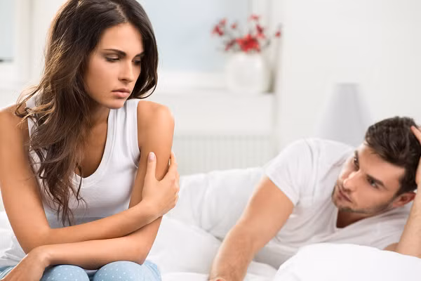 Nói bí mật cả đời cho chồng biết, phản ứng của chồng khiến tôi cảm thấy mình giống kẻ tội đồ - Ảnh 2.