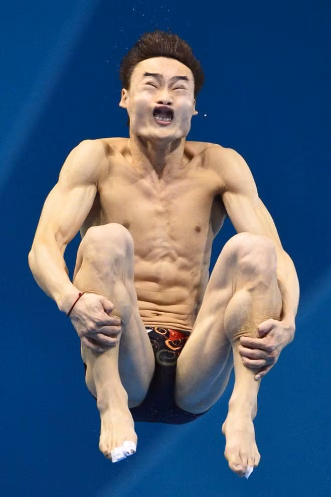 Những khoảnh khắc ‘hài hước khó đỡ’ của vận động viên tại Olympic ảnh 13