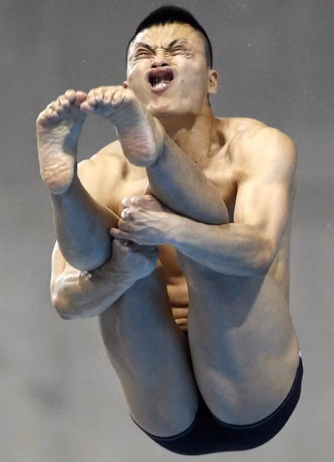 Những khoảnh khắc ‘hài hước khó đỡ’ của vận động viên tại Olympic ảnh 9