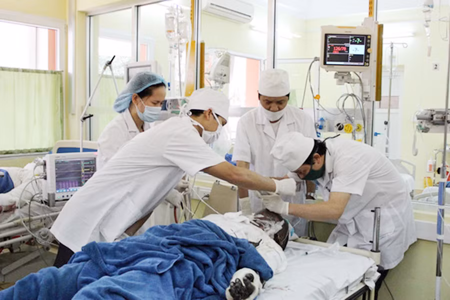 Nhiều bệnh nhân gặp nguy hiểm đến tính mạng chỉ vì coi thường vết thương nhỏ