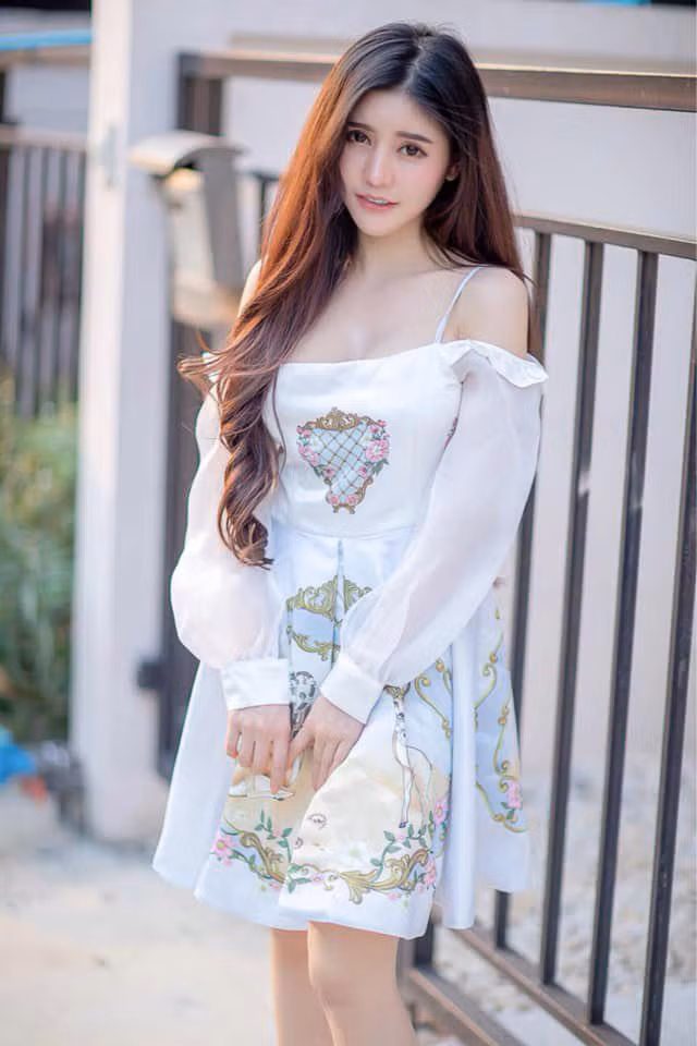 Hot girl tung ảnh quá khứ, kể về nỗ lực lột xác đẹp đến kinh ngạc ảnh 2 Nữ thần xinh như mộng bất ngờ tung ảnh quá khứ khiến dân tình “đứng hình” - 4