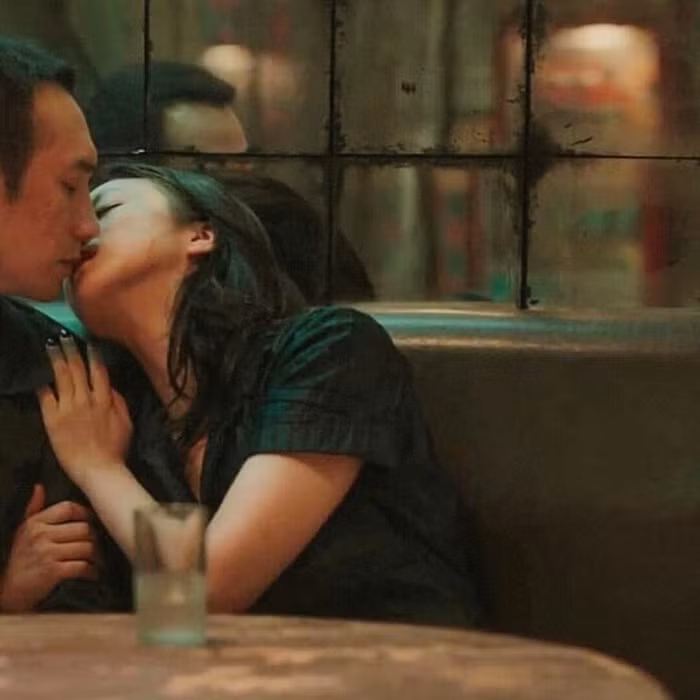 Đàn bà thường quan niệm rằng tình yêu chính là sự duy nhất, là thứ mà không thể bán, không thể cho và càng không bao giờ thể chia sẻ với những khác được (Ảnh minh họa).