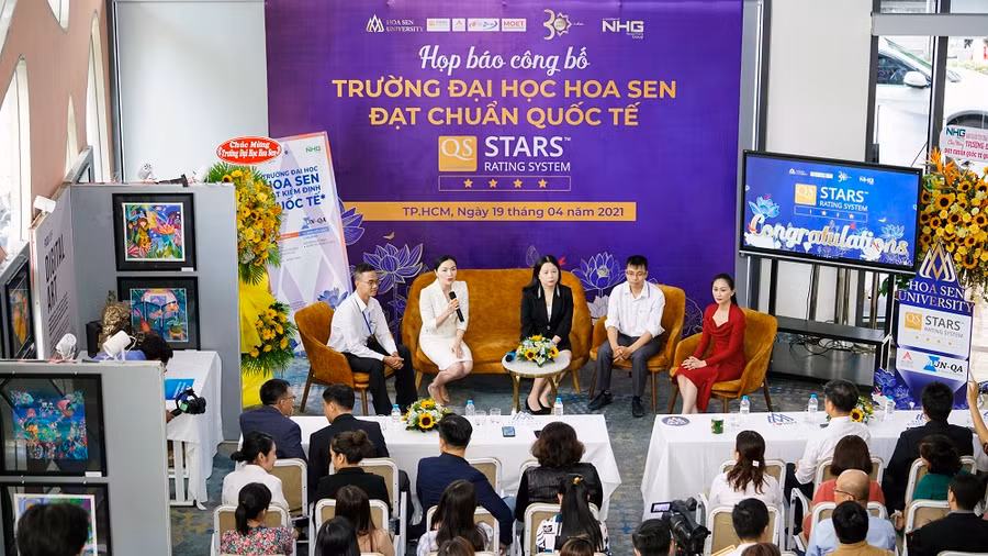 Ban giám hiệu Trường ĐH Hoa Sen giải đáp, cung cấp thông tin cho báo chí