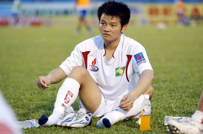 Công Vinh, Văn Quyến và Anh Đức: 1 bức ảnh, 3 số phận khác nhau trên sân cỏ-12