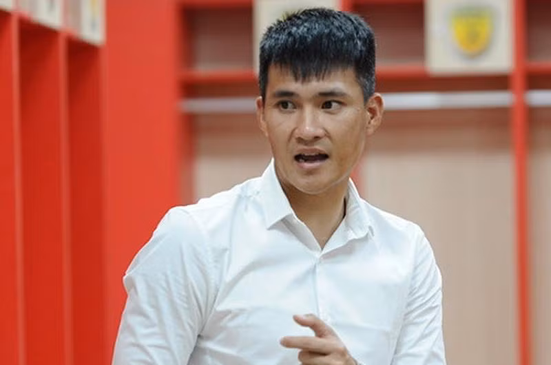 Công Vinh, Văn Quyến và Anh Đức: 1 bức ảnh, 3 số phận khác nhau trên sân cỏ-5
