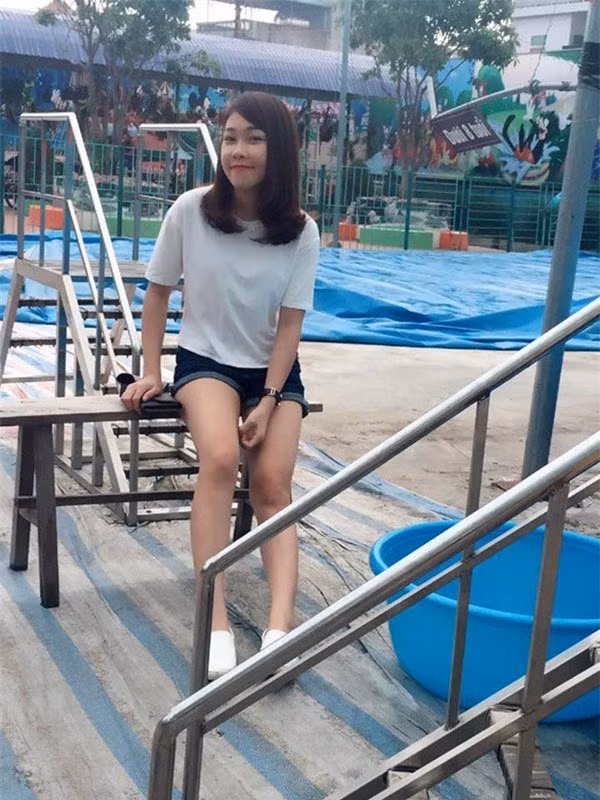 Vừa chia tay, vợ ba kém 11 tuổi của Hiệp gà đã tậu được nhà... 10 tỷ ảnh 9 Vừa chia tay, vợ ba kém 11 tuổi của Hiệp gà đã tậu được nhà mới 10 tỷ